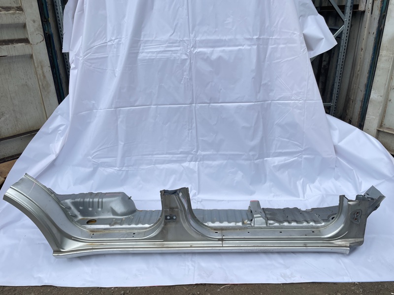 Порог кузовной Toyota Land Cruiser Prado VZJ95W 5VZ-FE 1998 правый (б/у)