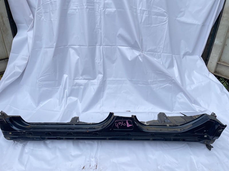 Порог кузовной Toyota Harrier GSU35W 2GR-FE 2007 левый (б/у)