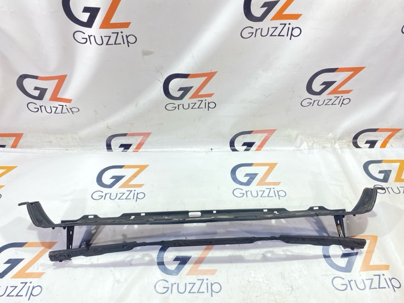 Жесткость бампера Toyota Land Cruiser Cygnus UZJ100W 2UZ-FE 2000 задний (б/у)