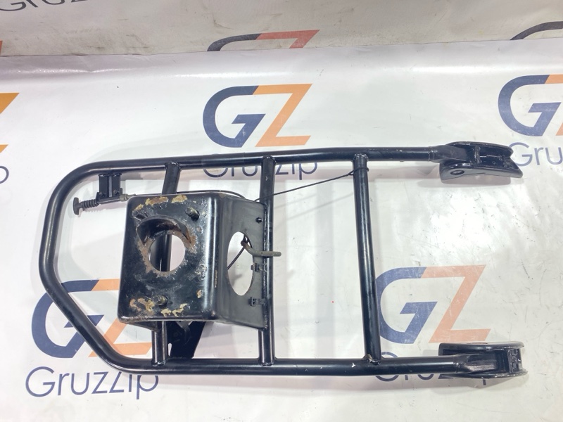 Крепление запасного колеса Toyota Hilux Surf KZN130W 1KZ-TE 1994 (б/у)