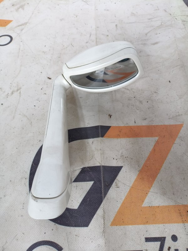 Зеркало заднего вида на крыло Toyota Land Cruiser URJ202W 1UR-FE 2014 (б/у)