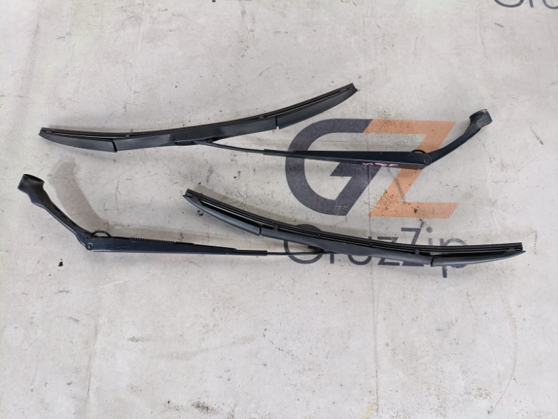 Дворник Toyota 4Runner UZN215L 2UZ-FE 2004 (б/у)