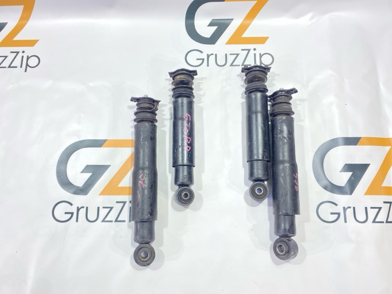 Амортизаторы ( комплект ) Toyota Land Cruiser UZJ100W 2UZ-FE 2004 (б/у)