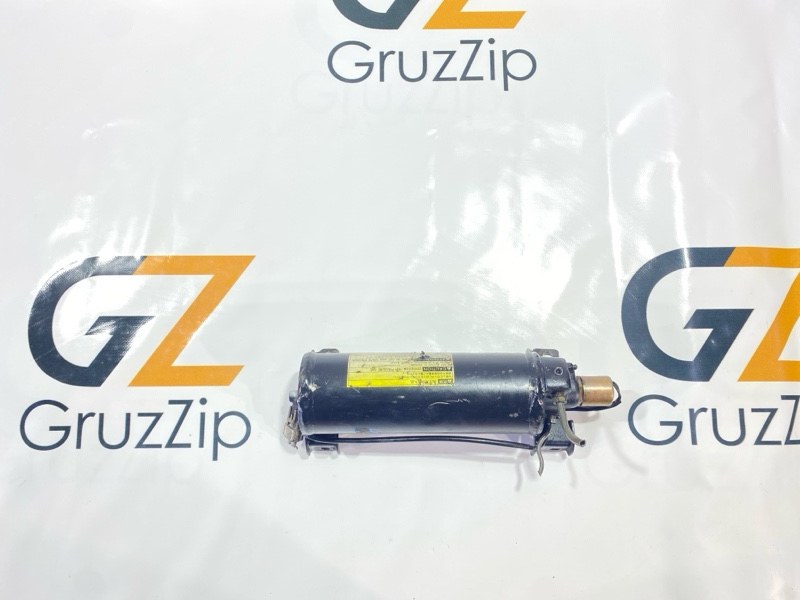 Насос гидроподвески Toyota Land Cruiser Cygnus UZJ100W 2UZ-FE 2001 (б/у)