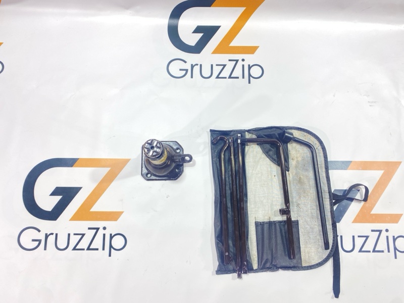 Поддомкратник Toyota Hilux Surf TRN215W 2TR-FE 2005 (б/у)