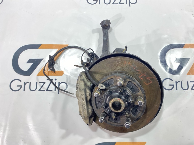 Ступица Toyota Land Cruiser UZJ100W 2UZ-FE 2004 передняя правая (б/у)