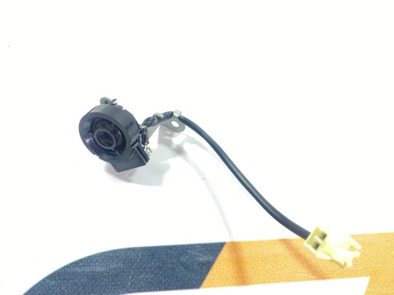 Зумер Toyota Land Cruiser Cygnus UZJ100W 2UZ-FE 2001 правый (б/у)