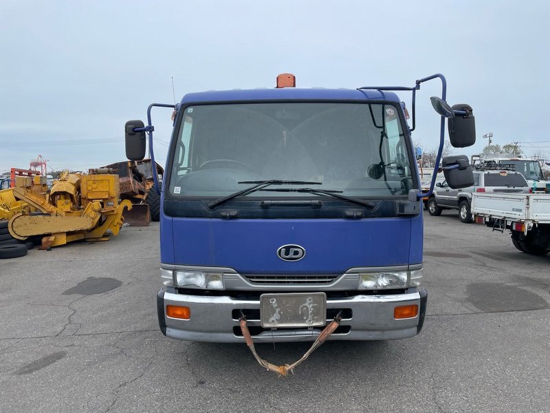 Кабина ( голая ). Nissan Diesel Condor LK260HN MD92 1997 (б/у)