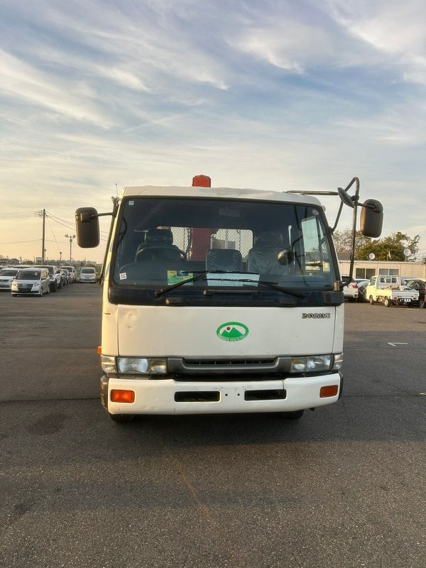 Кабина ( голая ). Nissan Diesel Condor MK210 FE6 1995 (б/у)