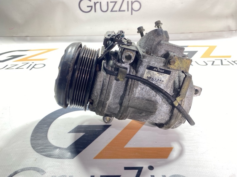 Компрессор кондиционера Toyota Land Cruiser UZJ100W 2UZ-FE 2004 (б/у)
