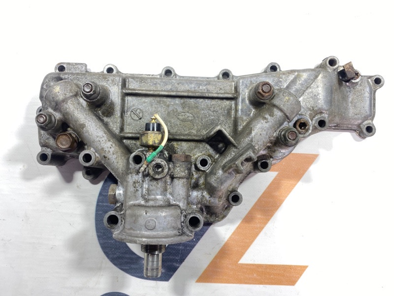 Крепление масляного фильтра Mitsubishi Fuso Canter FE538 4D36 1994 (б/у)