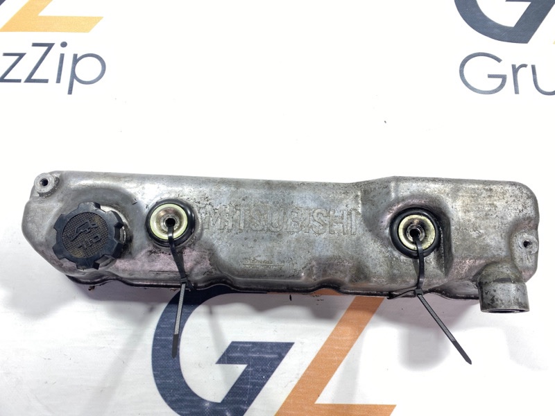 Клапанная крышка Mitsubishi Fuso Canter FE538 4D36 1994 (б/у)