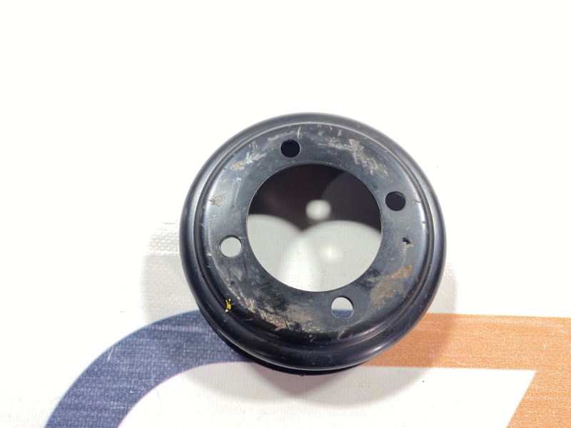 Шкив помпы Toyota Land Cruiser UZJ200W 2UZ-FE 2007 (б/у)