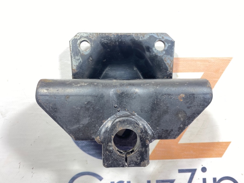 Кронштейн рессоры Nissan Diesel Condor MK122B FD46T 2000 (б/у)
