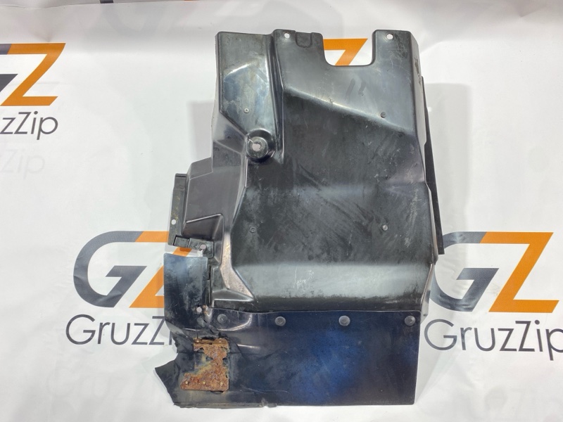 Подкрылок Isuzu Giga CYL51 6WF1 2004 правый (б/у)