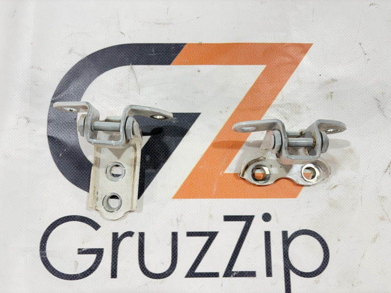 Петля двери Toyota Land Cruiser Prado GRJ121W 1GR-FE 2005 задняя правая (б/у)