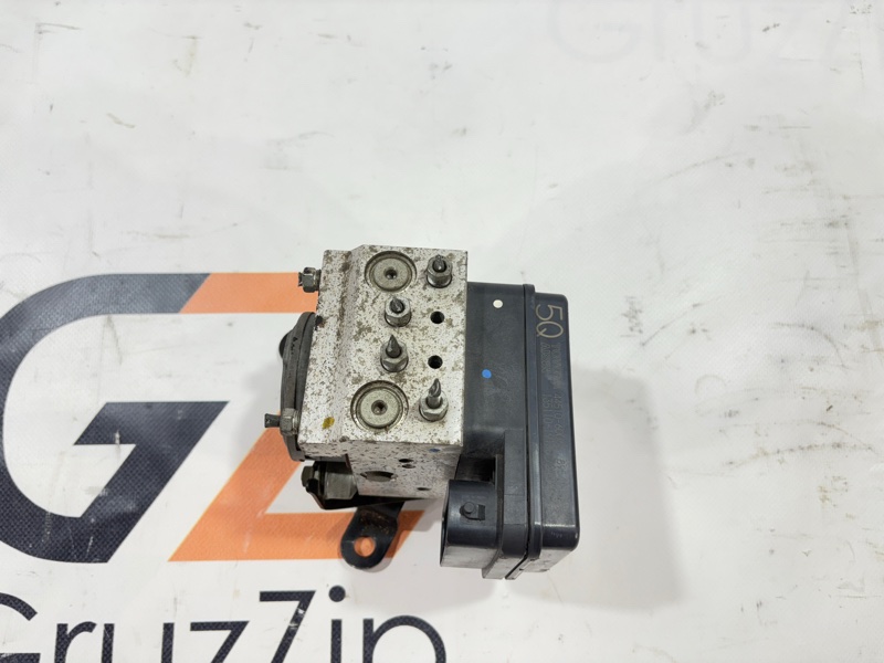 Блок abs Toyota Land Cruiser Prado GRJ121W 1GR-FE 2005 (б/у)
