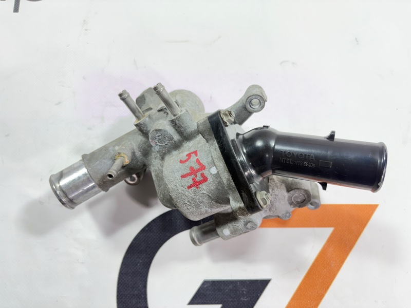 Корпус термостата Toyota Land Cruiser Prado GRJ121W 1GR-FE 2005 (б/у)