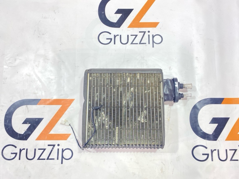 Испаритель кондиционера Toyota Land Cruiser Cygnus UZJ100W 2UZ-FE 2001 (б/у)