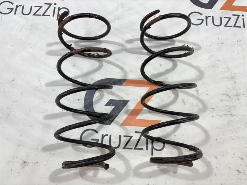 Пружина Toyota Land Cruiser UZJ100W 2UZ-FE 2004 задняя (б/у)