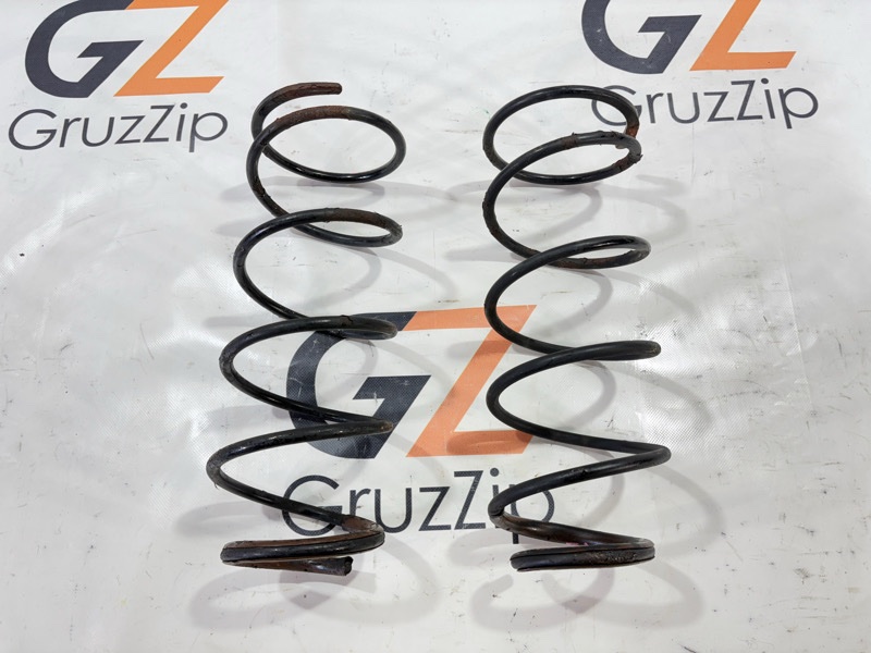 Пружина Toyota Land Cruiser Cygnus UZJ100W 2UZ-FE 2002 задняя (б/у)
