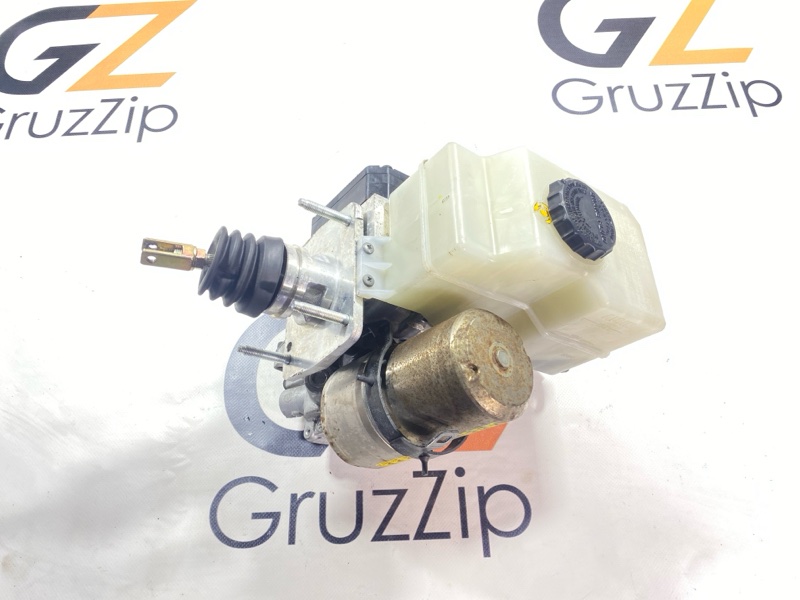Главный тормозной цилиндр Toyota Land Cruiser UZJ100W 2UZ-FE 2004 (б/у)