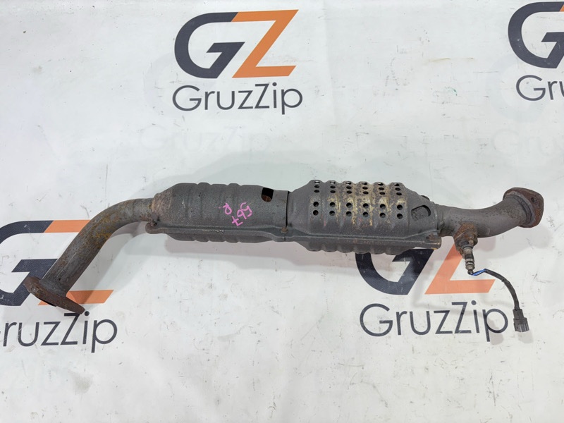 Катализатор Toyota Land Cruiser Cygnus UZJ100W 2UZ-FE 2002 правый (б/у)
