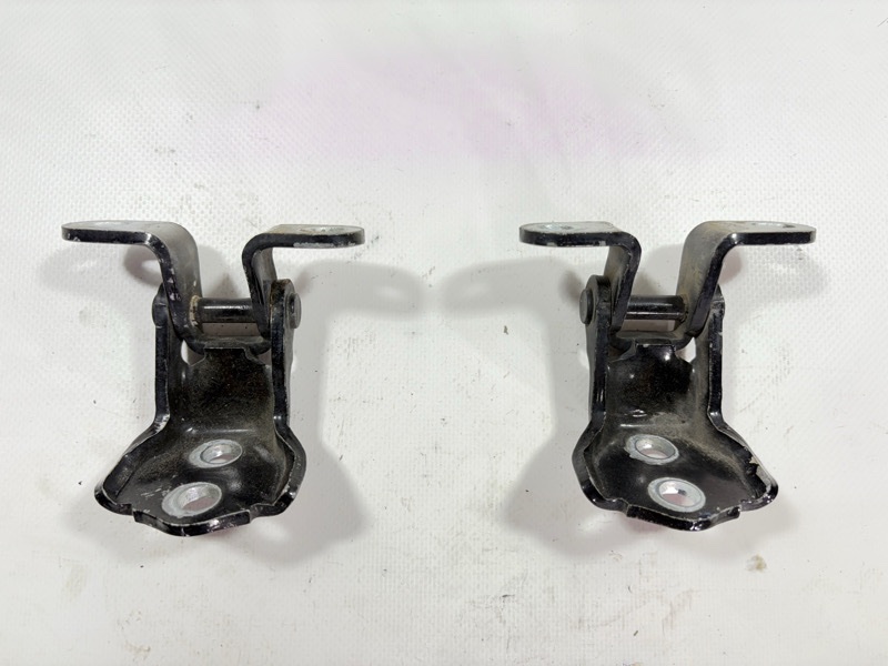 Петля двери Toyota Tundra UCK40 2UZ-FE 2003 задняя левая (б/у)