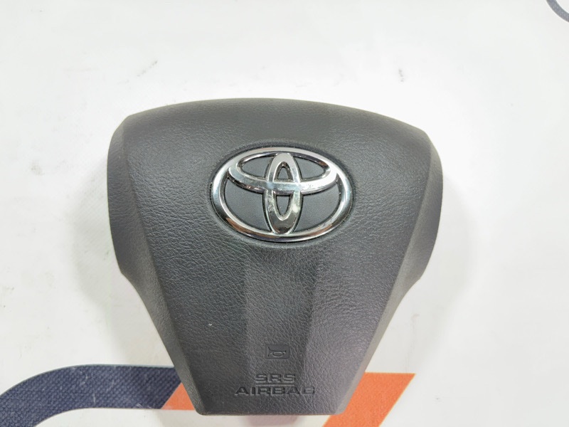 Подушка безопасности водителя Toyota WISH ZGE20G 2ZR-FAE 2010 (б/у)
