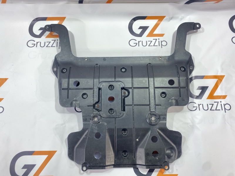 Защита двигателя Toyota Land Cruiser Cygnus UZJ100W 2UZ-FE 2001 (б/у)