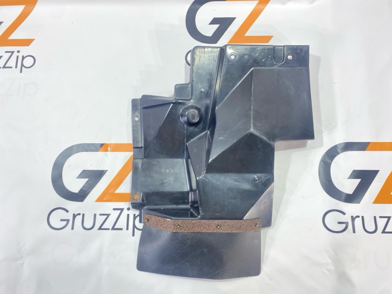 Подкрылок Isuzu Forward FRR33K4 6HH1 1997 передний (б/у)
