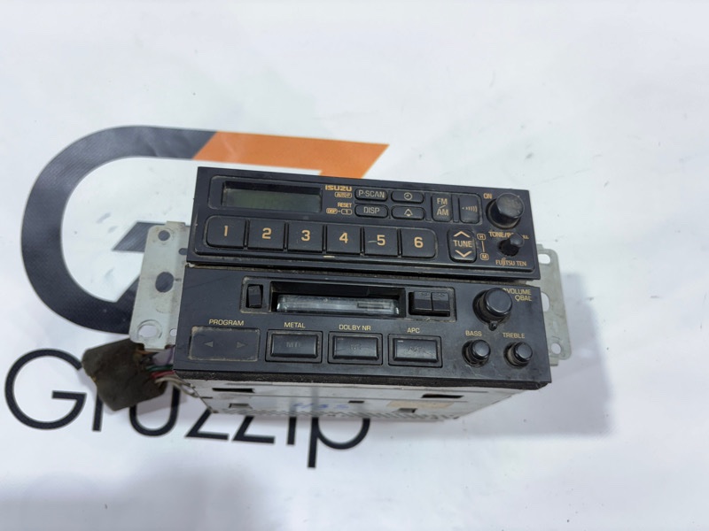 Магнитофон Isuzu Forward FRR33K4 6HH1 1997 (б/у)