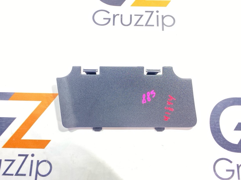 Крышка для хранения вещей Toyota FJ Cruiser GSJ15 1GR-FE 2008 (б/у)