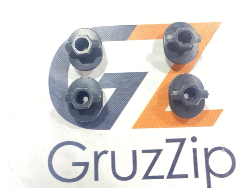 Крючок багажника Toyota FJ Cruiser GSJ15 1GR-FE 2008 (б/у)