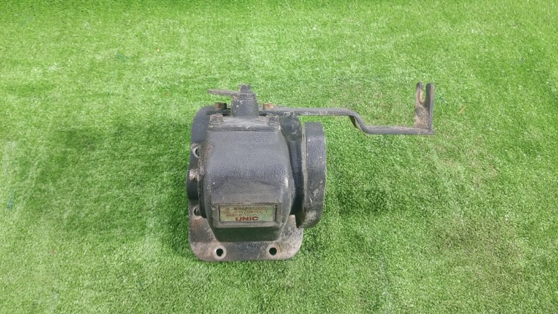 Редуктор отбора мощности (ПТО) Isuzu Forward FRR33 6HH1 1999 (б/у)