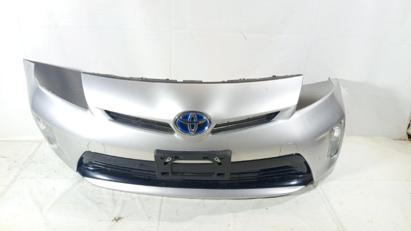 Бампер Toyota PRIUS ZVW30 2ZR-FXE 2013 передний (б/у)