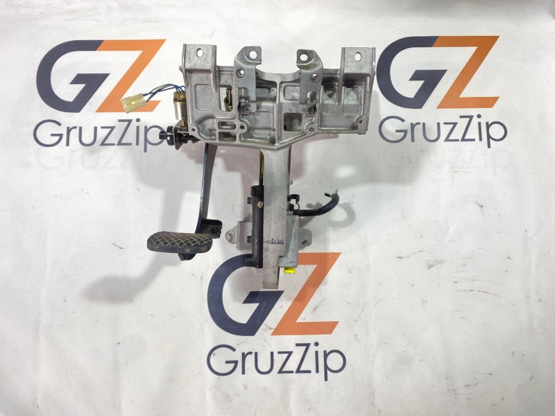Педаль сцепления Isuzu Forward FRR34 6HK1 2003 (б/у)