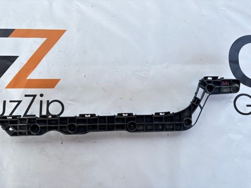 Крепление бампера Toyota Land Cruiser UZJ200W 2UZ-FE 2008 заднее левое (б/у)