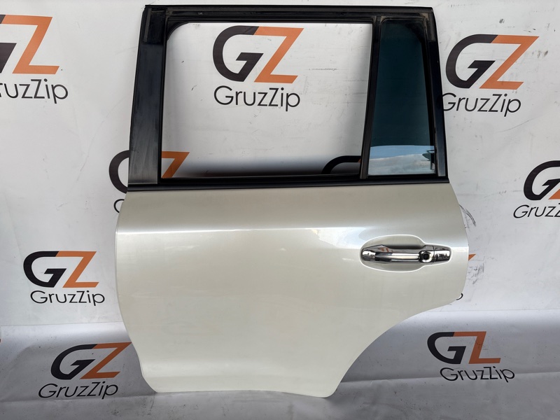 Дверь Toyota Land Cruiser UZJ200W 2UZ-FE 2008 задняя левая (б/у)