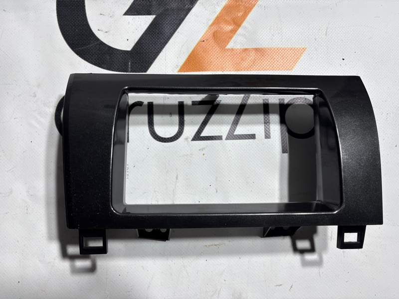 Консоль под магнитолу Toyota Tundra USK56L 3URFE 2013 (б/у)