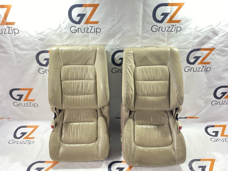 Комплект сидений Toyota Land Cruiser Cygnus UZJ100W 2UZ-FE 2000 передний (б/у)