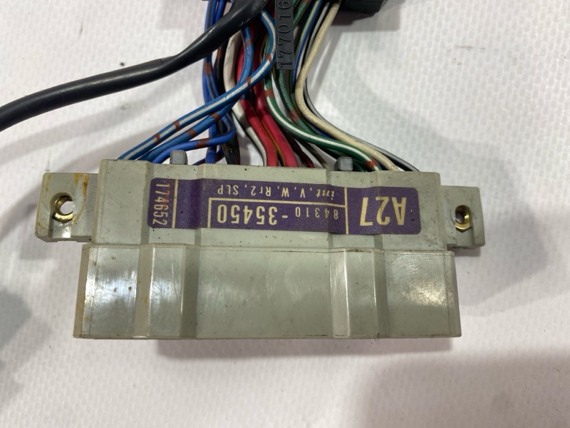 Гитара Toyota Hilux Surf KZN130W 1KZ-TE 1994 (б/у) Гитара Toyota Hilux Surf KZN130W 1KZ-TE 1994 (б/у)