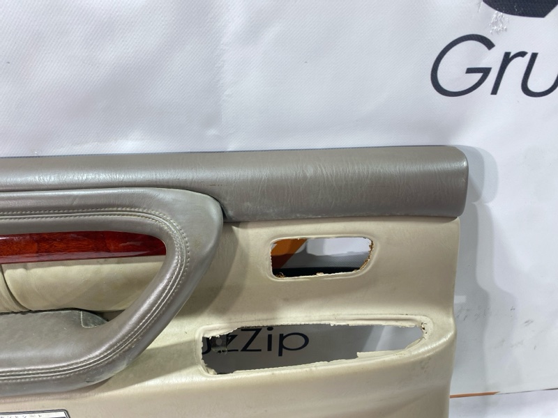 Дверная карта Toyota Land Cruiser Cygnus UZJ100W 2UZ-FE 2000 задняя левая (б/у) Дверная карта Toyota Land Cruiser Cygnus UZJ100W 2UZ-FE 2000 задняя левая (б/у)
