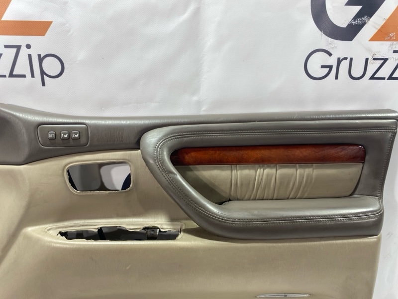 Дверная карта Toyota Land Cruiser Cygnus UZJ100W 2UZ-FE 2000 передняя правая (б/у) Дверная карта Toyota Land Cruiser Cygnus UZJ100W 2UZ-FE 2000 передняя правая (б/у)