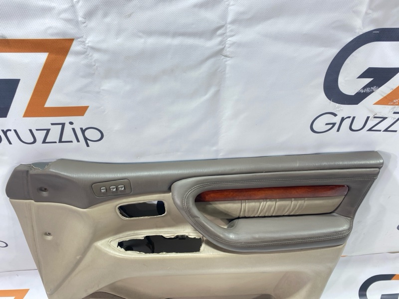 Дверная карта Toyota Land Cruiser Cygnus UZJ100W 2UZ-FE 2000 передняя правая (б/у) Дверная карта Toyota Land Cruiser Cygnus UZJ100W 2UZ-FE 2000 передняя правая (б/у)