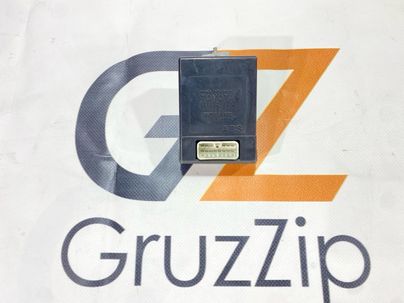 Блок управления Toyota Hilux Surf KZN130W 1KZ-TE 1994 (б/у)