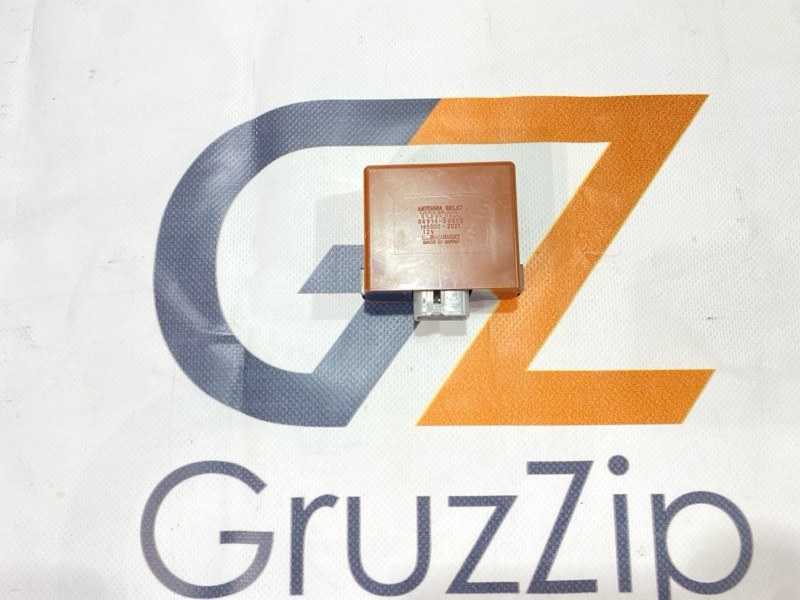 Блок управления Toyota Hilux Surf KZN130W 1KZ-TE 1994 (б/у)