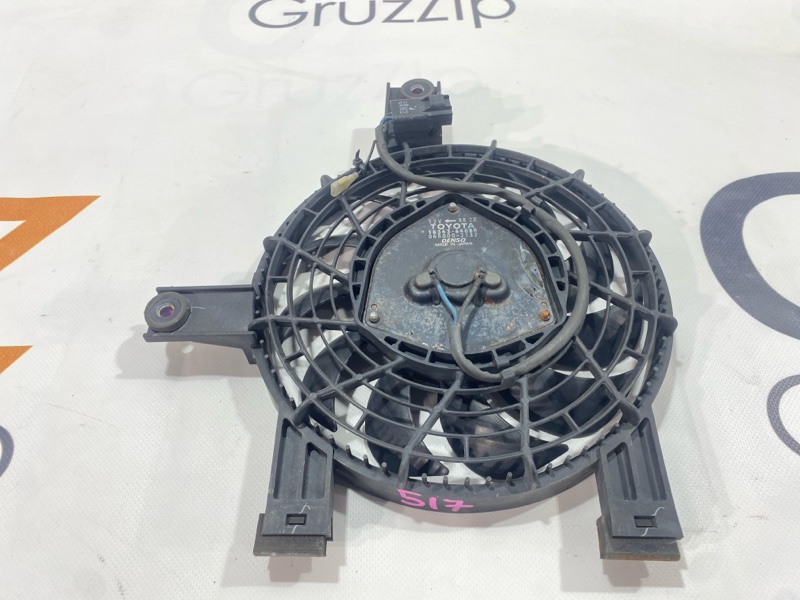 Вентилятор охлаждения радиатора кондиционера Toyota Land Cruiser Cygnus UZJ100W 2UZ-FE 2000 (б/у) Вентилятор охлаждения радиатора кондиционера Toyota Land Cruiser Cygnus UZJ100W 2UZ-FE 2000 (б/у)