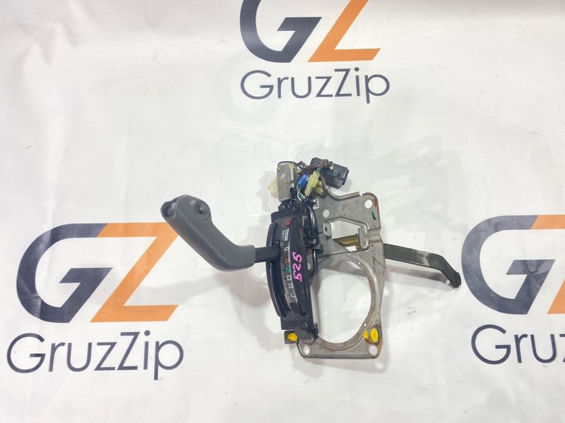 Селектор акпп Toyota Hilux Surf KZN130W 1KZ-TE 1994 (б/у) Селектор акпп Toyota Hilux Surf KZN130W 1KZ-TE 1994 (б/у)
