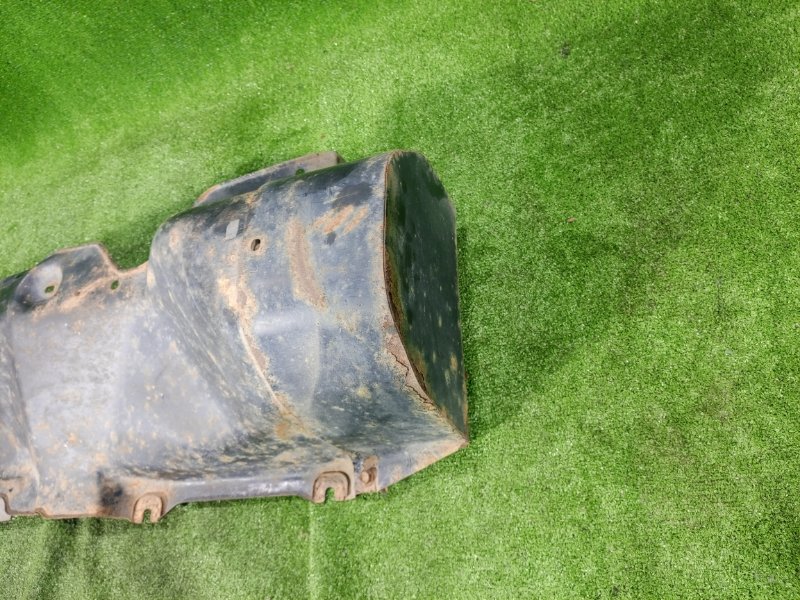 Защита двигателя Isuzu Giga CYL50 6WA1 1998 левая (б/у) Защита двигателя Isuzu Giga CYL50 6WA1 1998 левая (б/у)